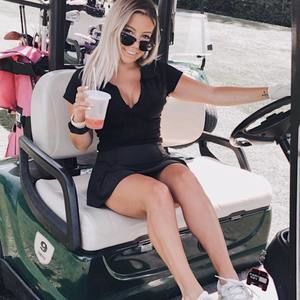 Meet your Posher, Naomi